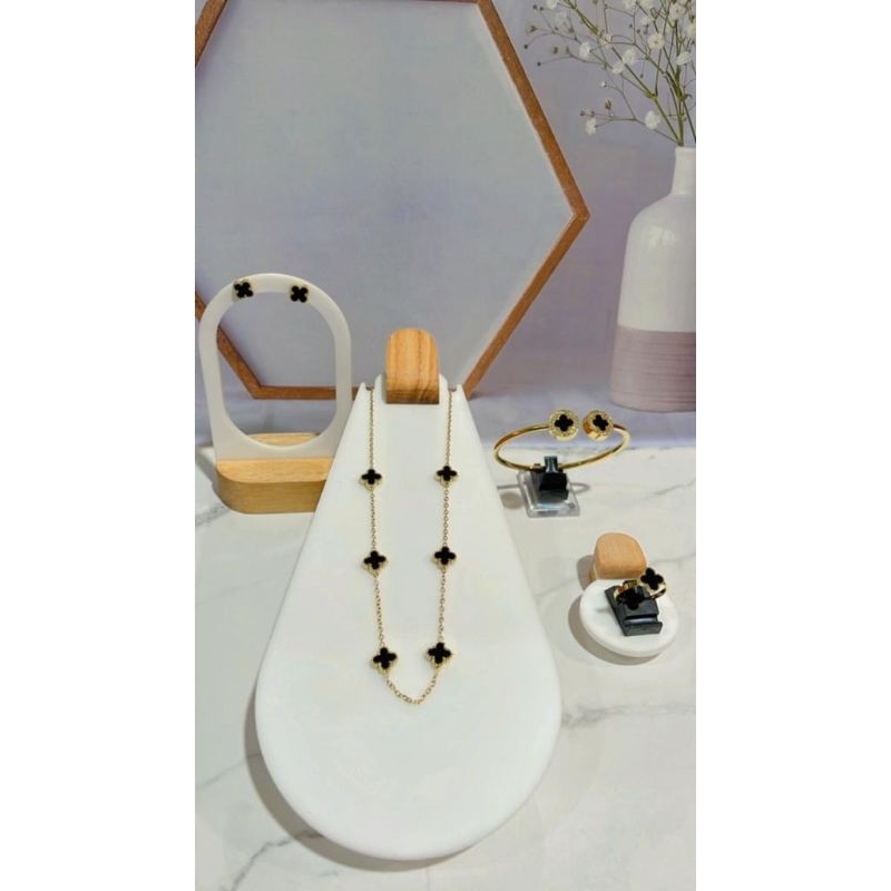 satu set cincin gelang kalung anting titanium super