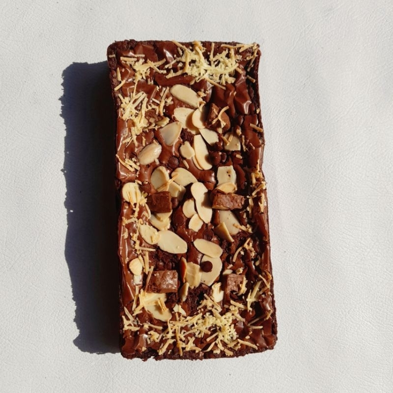 

Medium Brownies Quadruple Silverqueen | Brownies Panggang Bandung Chewy Legit Medium 20x10