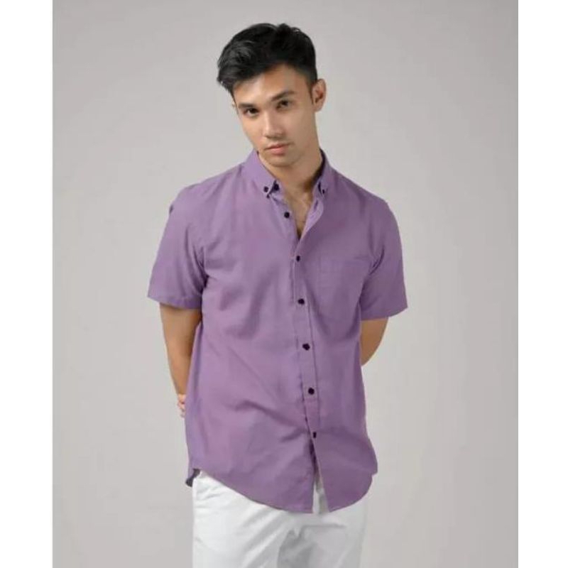Kemeja Pria Lengan Pendek Warna Lilac Ungu Muda