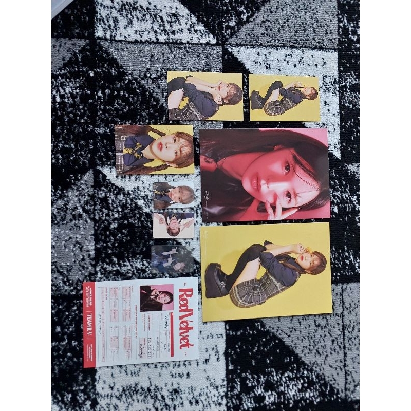 Sharing Season Greeting Wendy Redvelvet