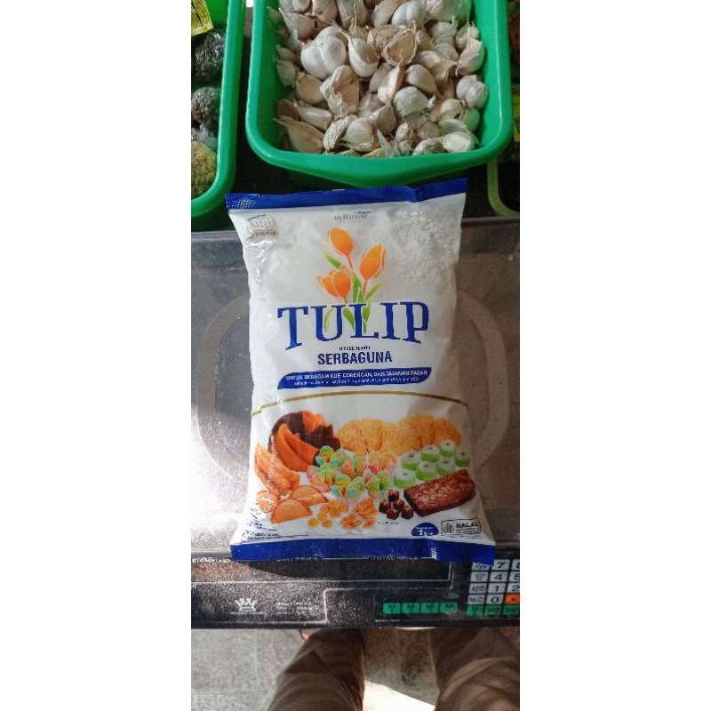 

Tepung terigu Tulip serbaguna kemasan pabrik 1kg, tepung terigu serbaguna Tulip produksi wilmar 1kg