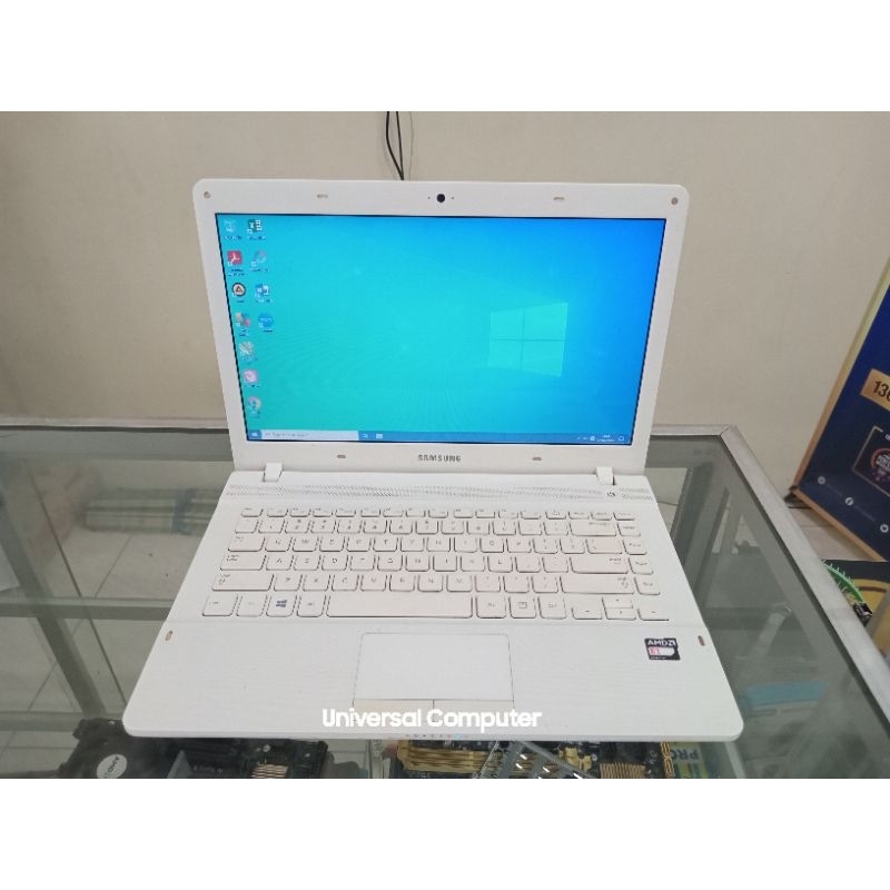 Laptop Samsung 275E - AMD E1 - RAM 4GB