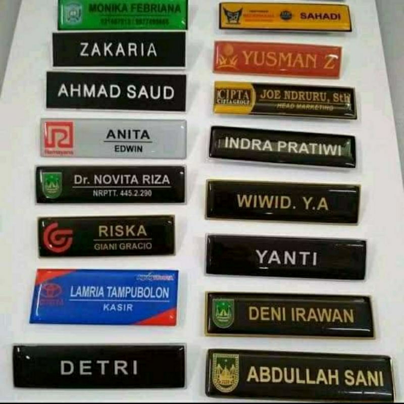 

Nama Dada - nametag (peniti)