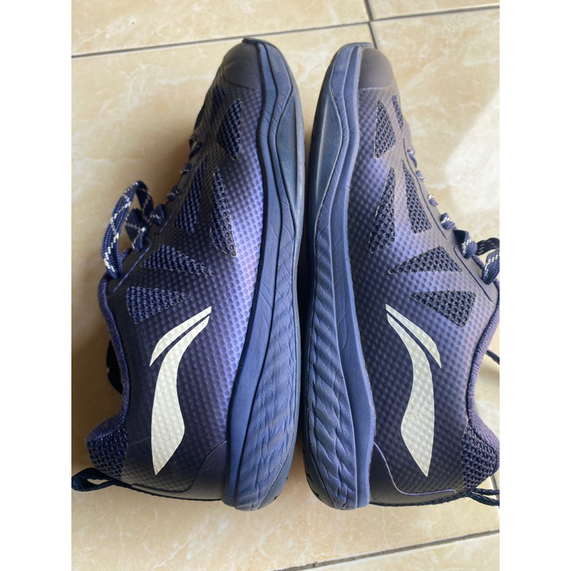 Lining Ultra Fly Original Navy size 41 25.5