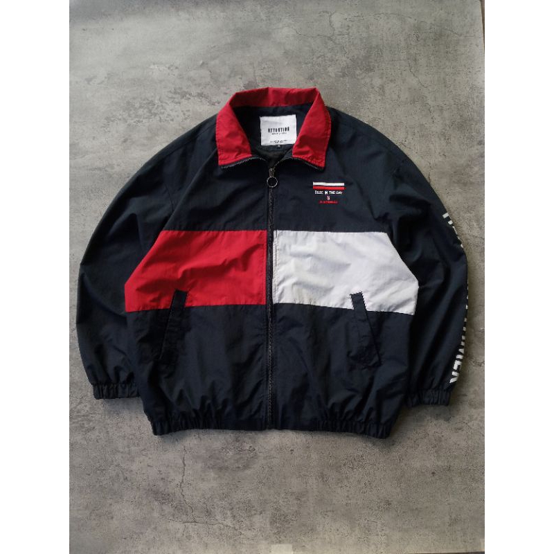 WindbreakerAttentionVintage