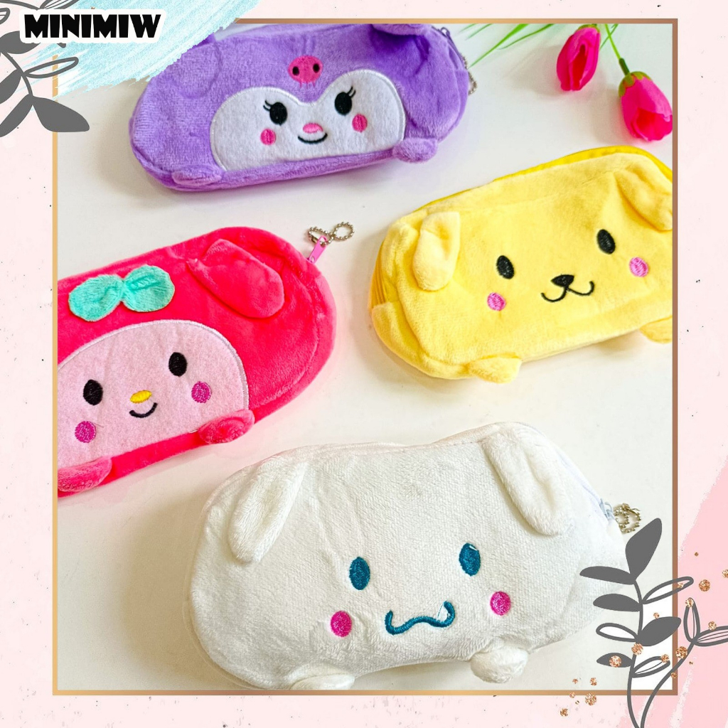 

TEMPAT PENSIL AESTHETIC SANRIO KUPING KAKI NONJOL V2 ALAT-ALAT SEKOLAH AESTHETIC KOTAK PENSIL BAGUS LUCU IMUT BY MINIMIW