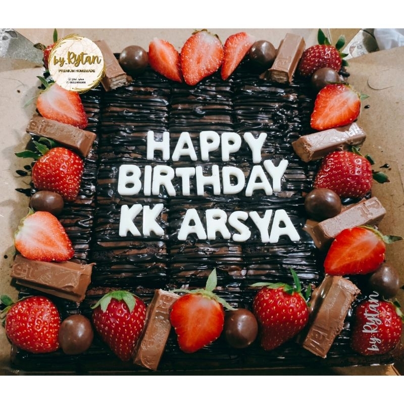 

Fudgy Brownies Strawberry by_Rytan