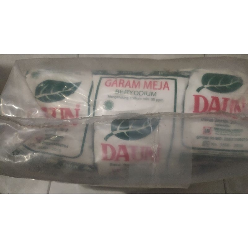 

Garam Daun Garam Meja Beryodium Kemasan 250g 1 Ball Isi 40 Bungkus