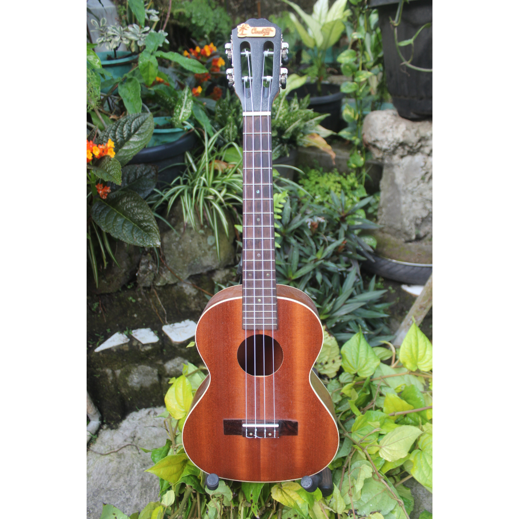 Ukulele Tenor Cowboy UK26 Import
