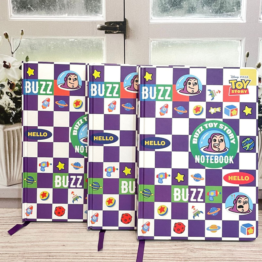 

Diary Buku Motif Buzz Light Year Ukuran B5 Hard Cover 130 Lembar 25 x 15 cm Kertas Garis - diary kunci tulis notebook diari harian lucu unik warna warni random kartun