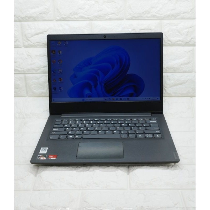 Laptop Lenovo V14-ARE AMD Ryzen 5 4500U RAM 8 GB SSD 256 GB