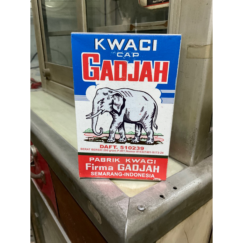 

Kwaci Cap Gadjah 200gr/ 400gr