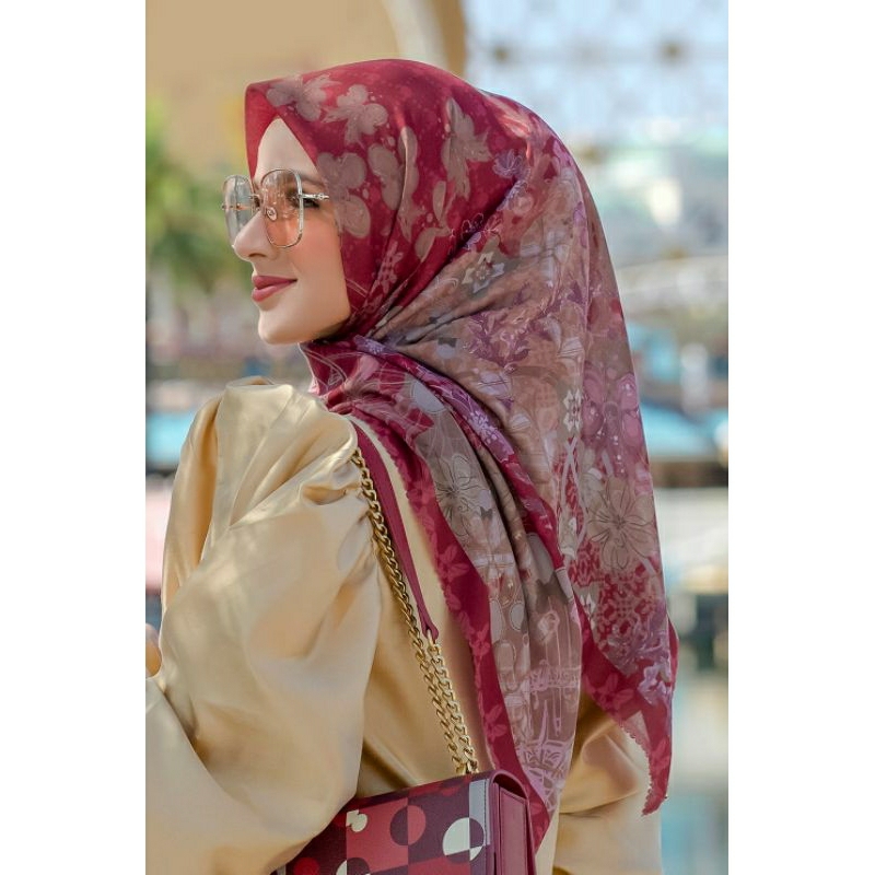 Buttonscarves TDP The Dream Park Scarlet Preloved