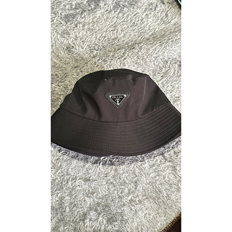 Preloved bucket hat prada black kaya haechan