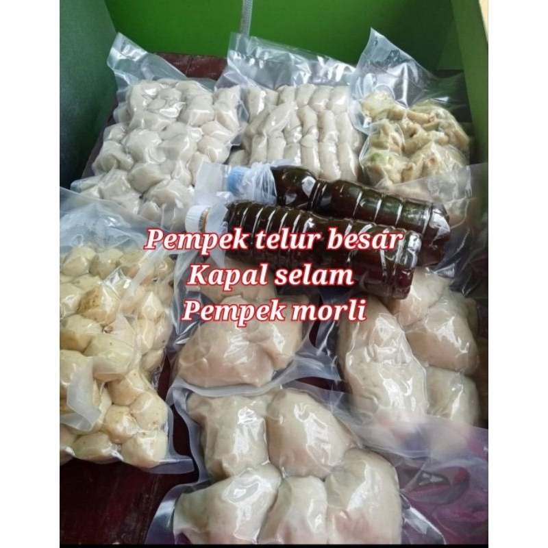 

pempek telur besar ikan tenggiri asli palembang