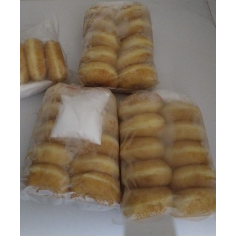 

Donat kentang bahan premium include gula halus tabur