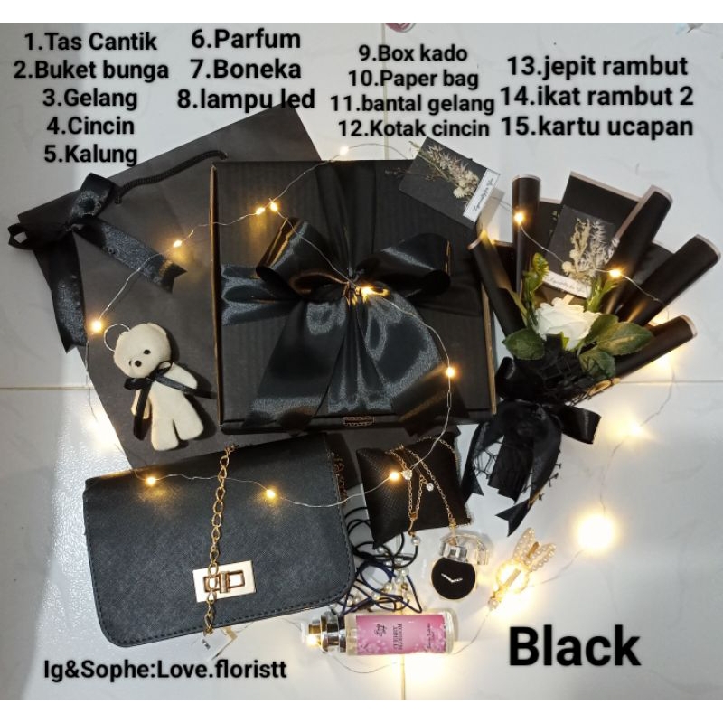 

HAMPERS MURAH / HAMPERS BATAM / KADO ULTAH / KADO ANNIVERSARY / KADO VALENTINE / KADO KEKINIAN / KADO BATAM / HADIAH / KADO CEWE / TAS WANITA / BUKET BUNGA / BUKET MURAH