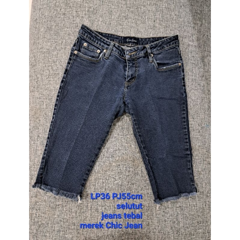 Celana Jean pendek