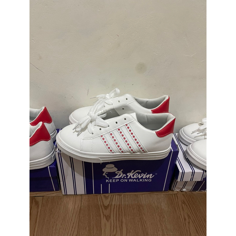Sepatu Dr.kevin casual original