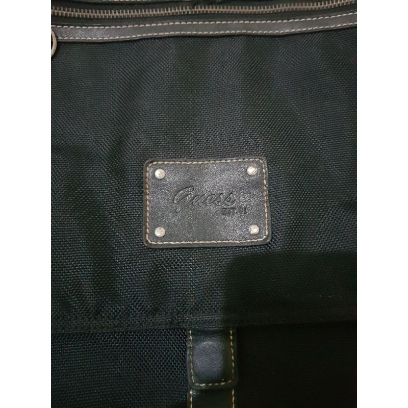 Tas Selempang Pria - Guess