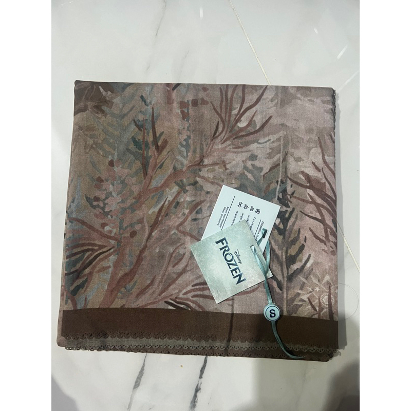 Warehouse Sale Buttonscarves Frozen Wood