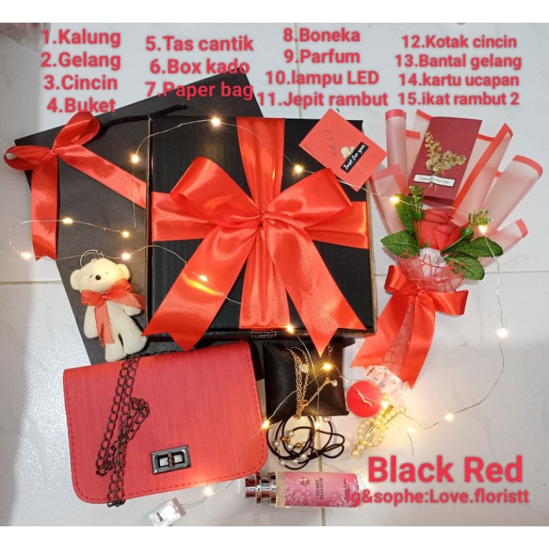 

KADO ULTAH / KADO VALENTINE / KADO MURAH / KADO KEKINIAN / HAMPERS / BUKET / KADO VALENTINE / GIFT CEWE
