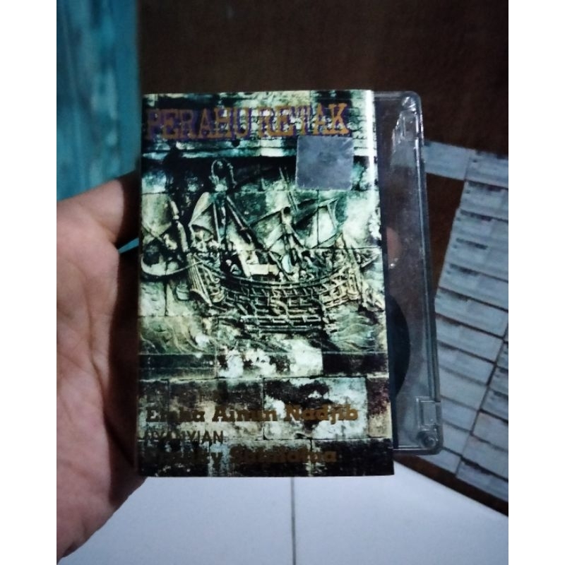 Kaset Pita Original Franky Sahilatua Perahu Retak