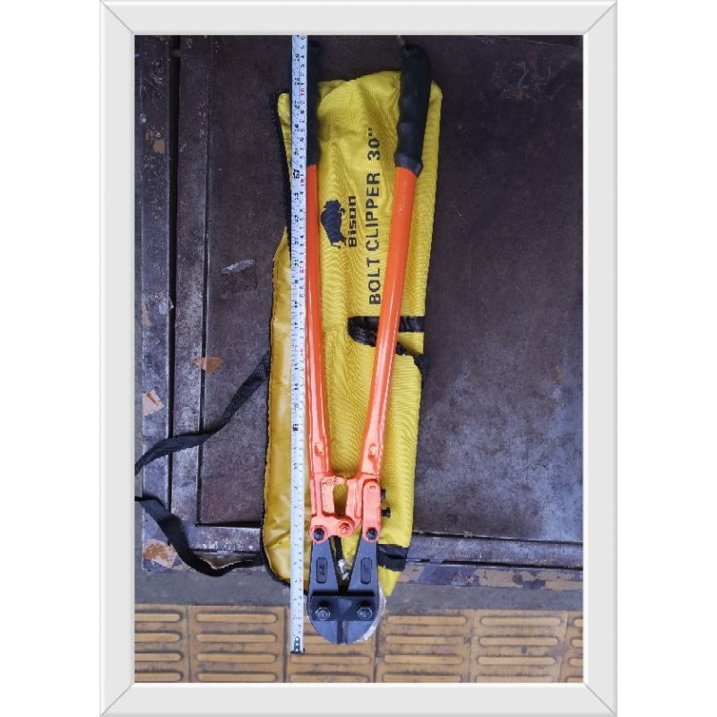 gunting beton 30" HD 141 BISON