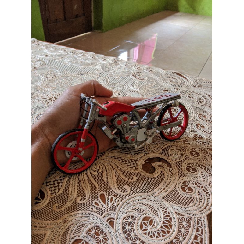 motor miniatur drag/herex