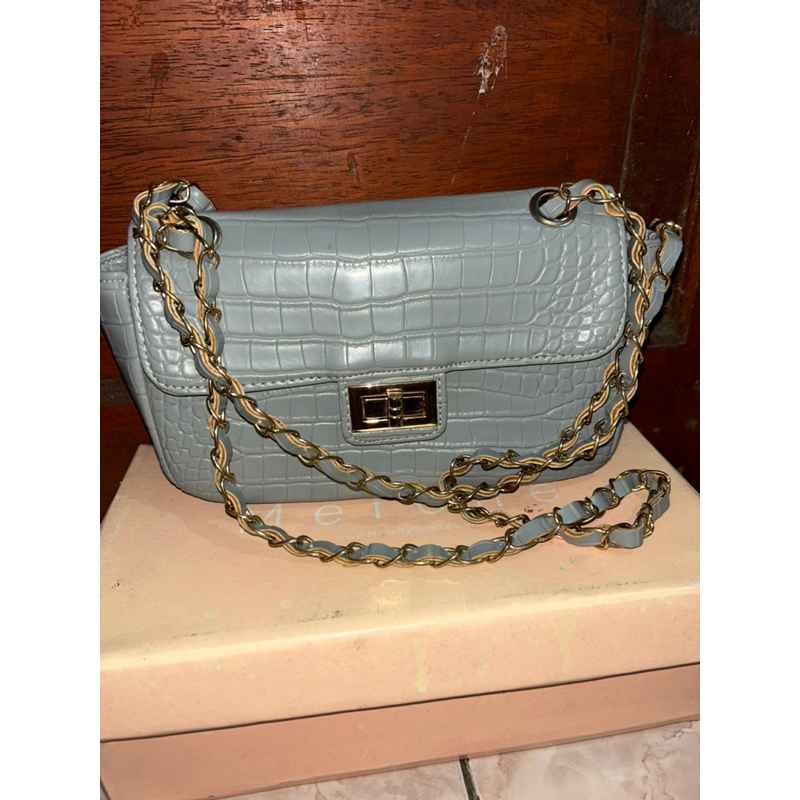 TAS WANITA SELEMPANG (SLING BAG - BRAND LOKAL MERCHE - PRELOVED)