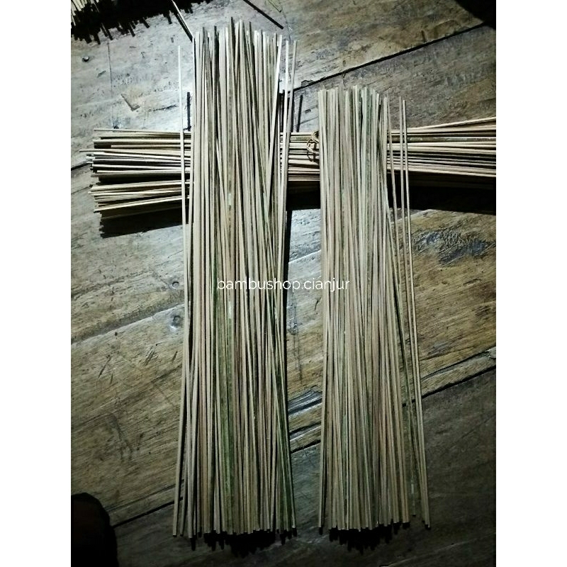 arku layangan halus sudah di serut ukuran 54/57/60 rarancang layangan kulitan