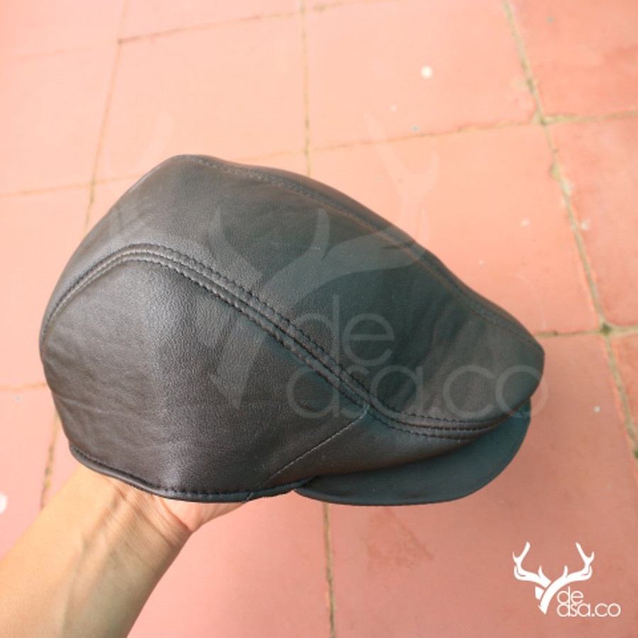 Topi Pet Kulit Laken Topi Pet Kulit Asli