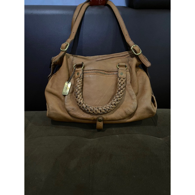 Preloved shoulder bag DAAD