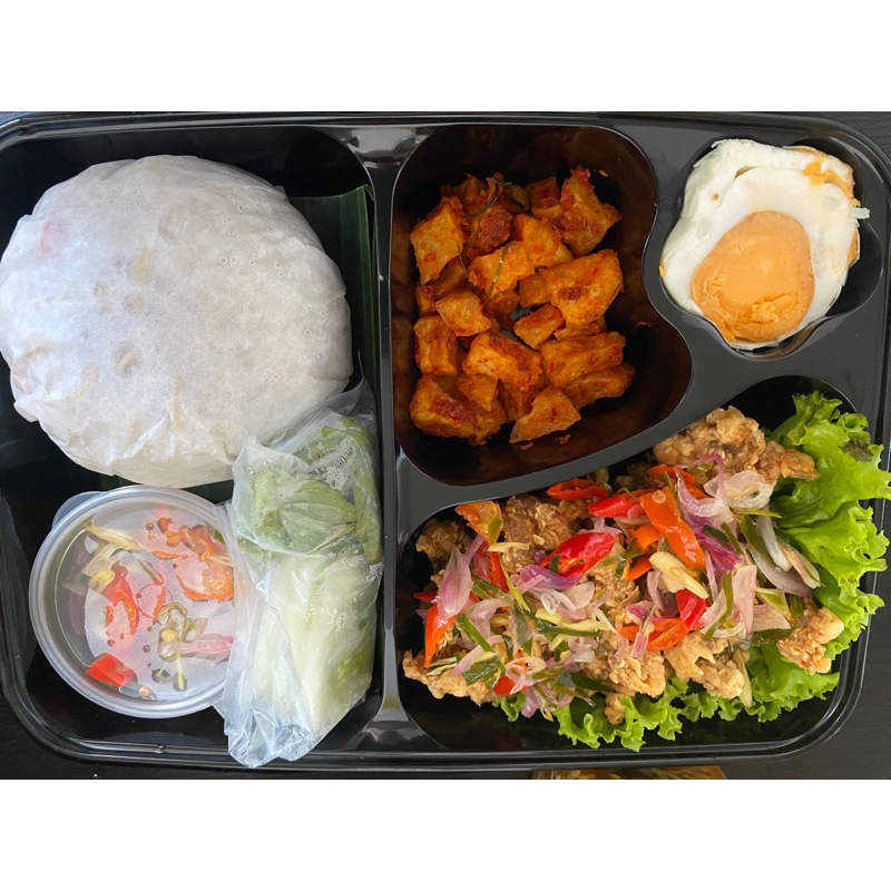 

Nasi liwet sambal matah