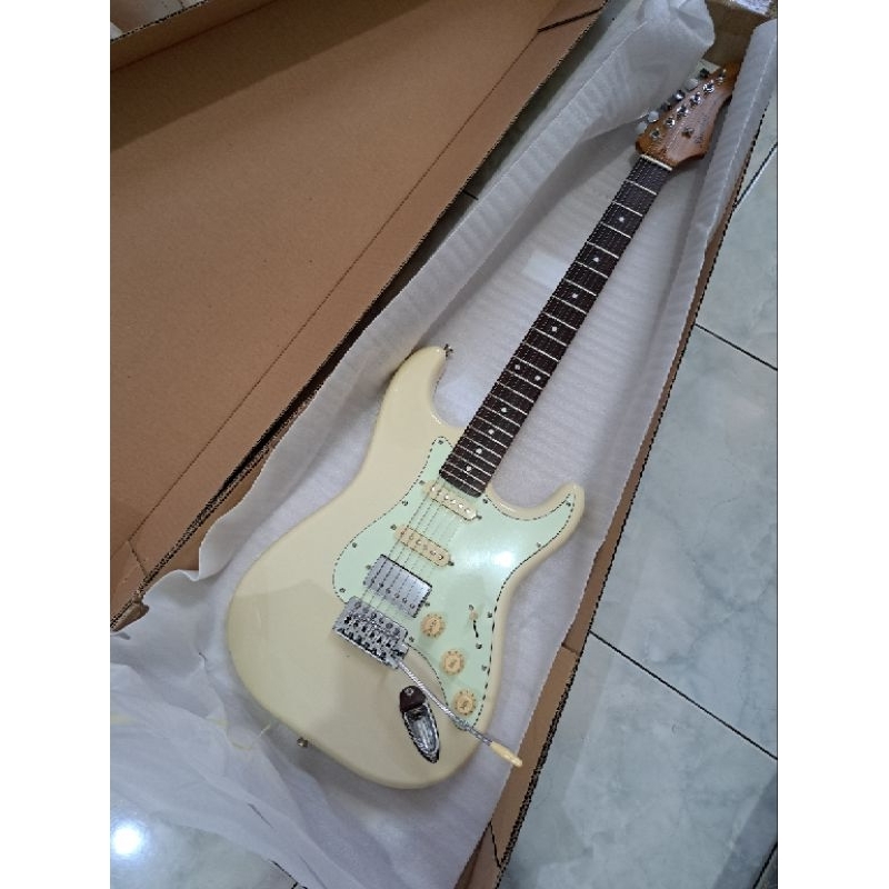 [SOLD] Bacchus BST 2 RSM Rosewood gitar elektrik