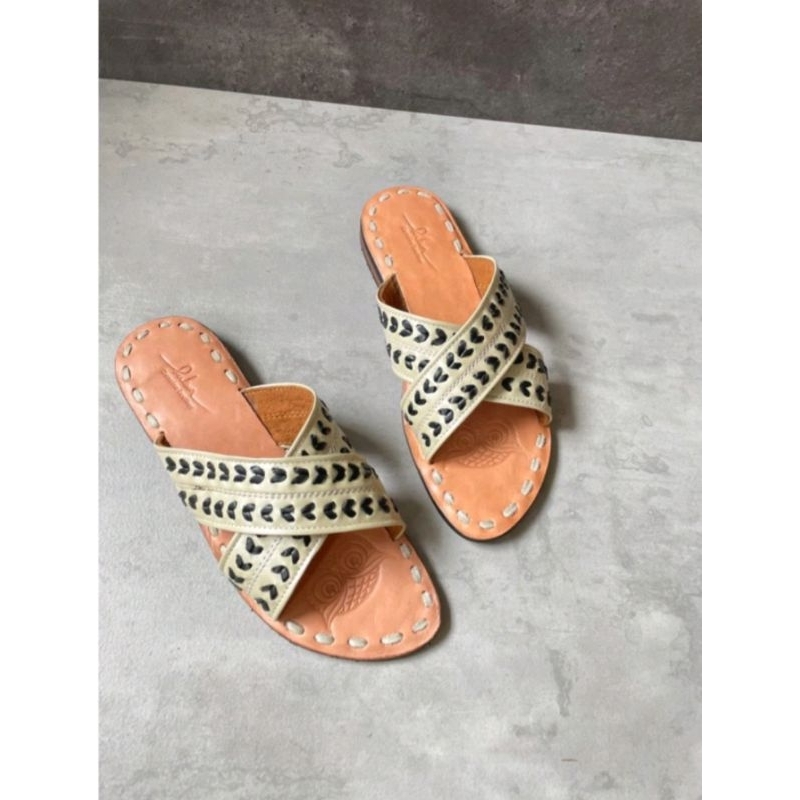 Sandal Silang by Serlium Leather