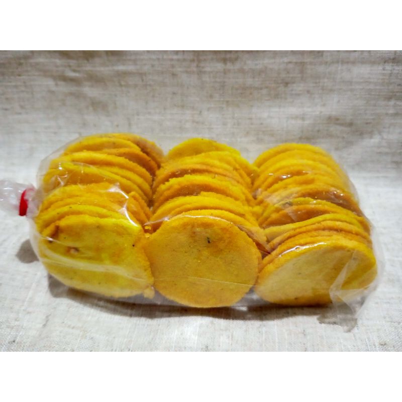 

Jajanan Minang kue/ kerupuk lento gurih