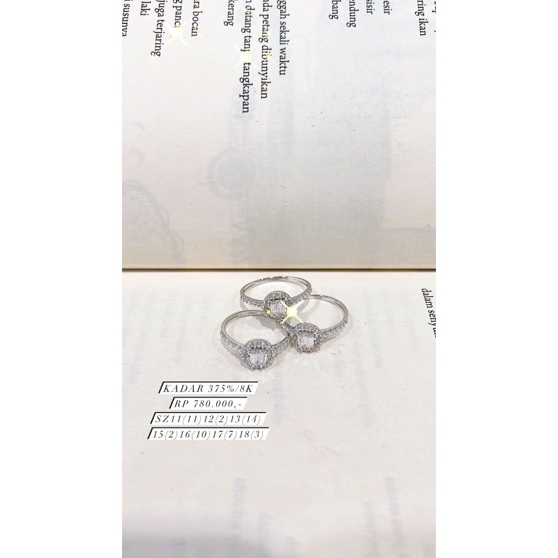 

Cincin mata Lux