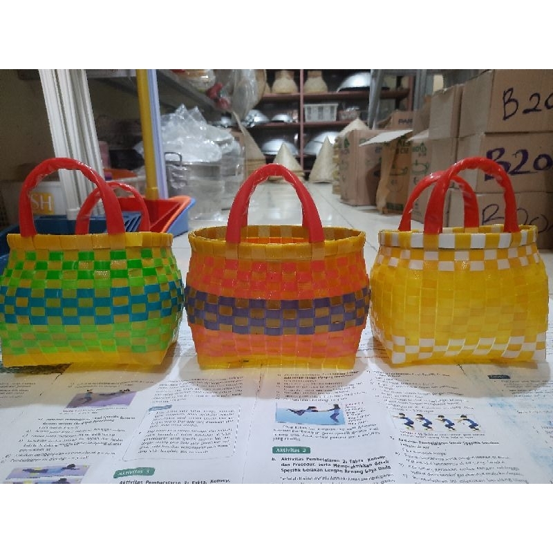 Tas Anyaman Plastik Kaca/ Tas Anyaman/ Tas Hajatan/ Tas Belanja/ Tas Jinjing