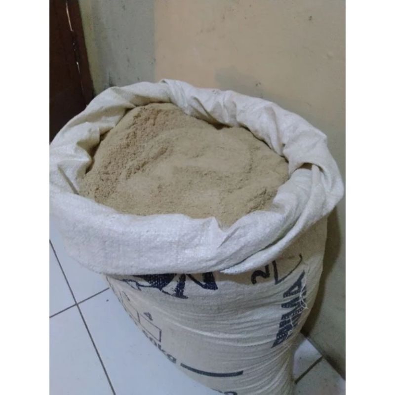 dedak/dedek/huut pakan ayam