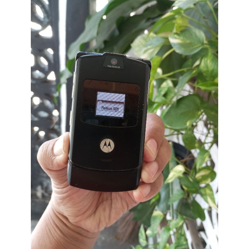 hp jadul motorola V3 oryginal flip