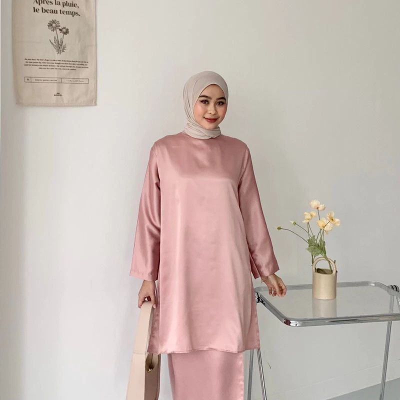 Inner Tunik Satin/Inner satin/ inner manset/ inner tangan panjang/ inner tunik kondangan