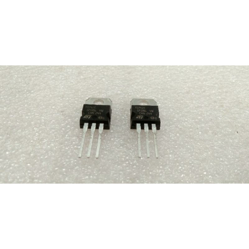 ORIGINAL TRANSISTOR TIP 42C DRIVER POWER AMPLIFIER