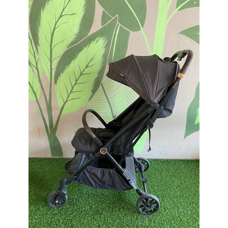 Stroller cabin size cocolatte stroller vapor CL 7045 autofold (preloved)