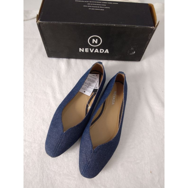 Flatshoes Nevada Wanita Original