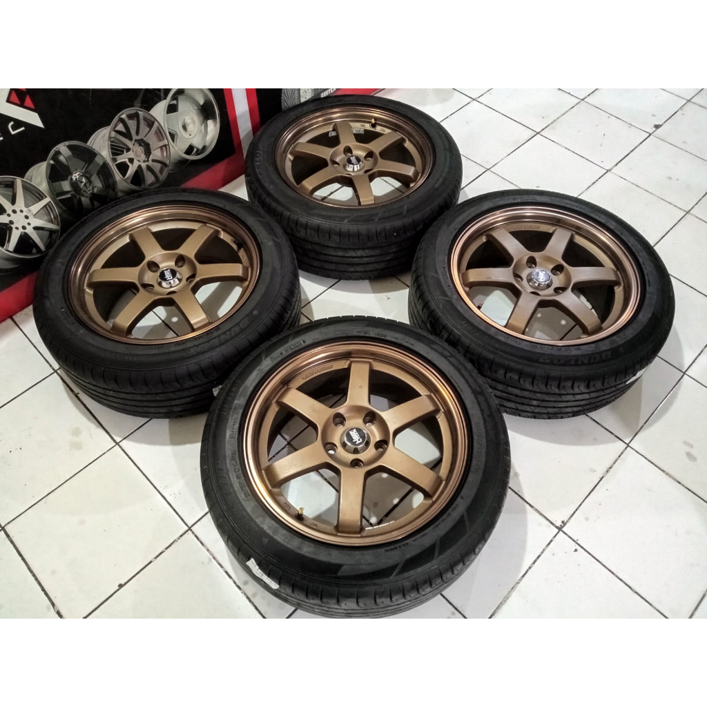 Velg Bekas Mobil Hrv, Innova, Ring 17 Velg Te37 R17 Ban 215 55 R17 Dunlop Like New