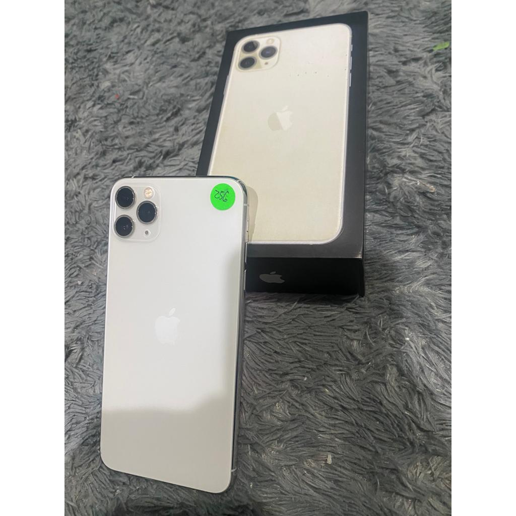 iphone 11 pro  max 256 silver