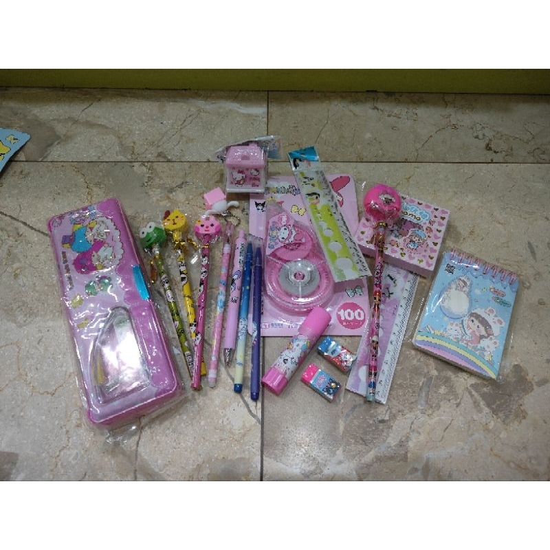 

Paket Alat Tulis 100k