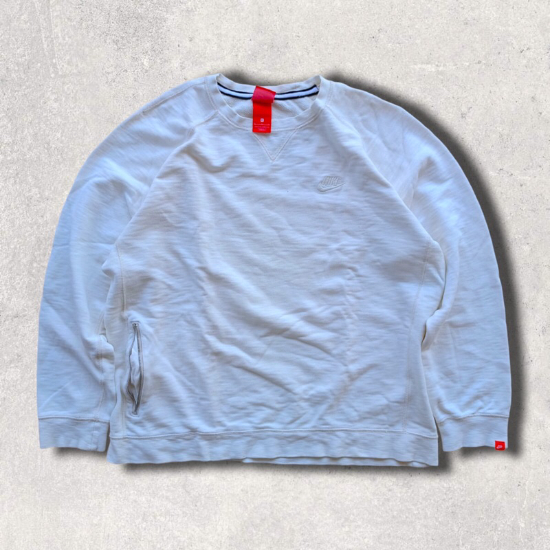 NIKE CREWNECK SMALL SWOOSH