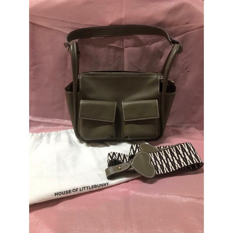 Little bunny brick preloved